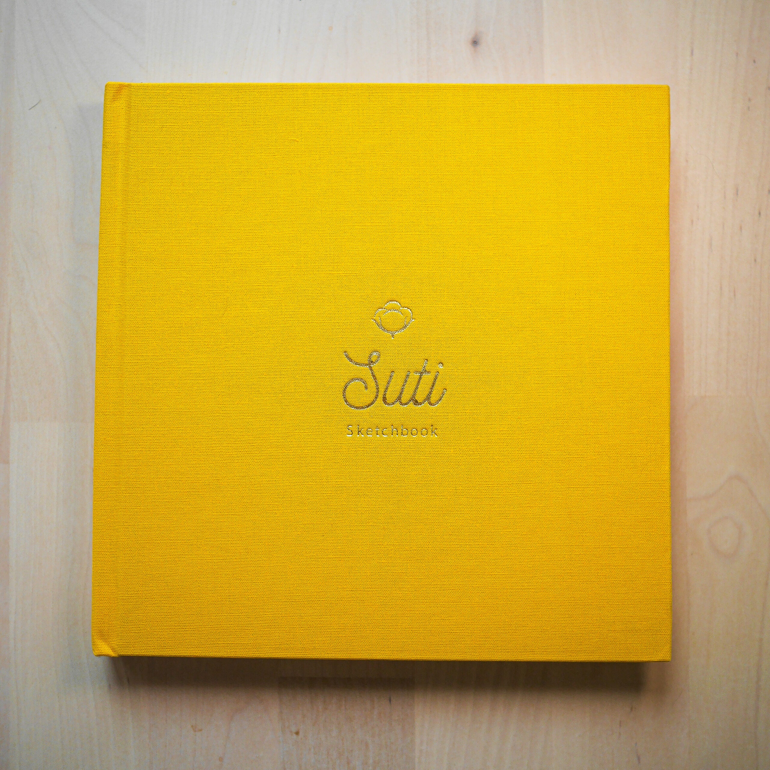 Suti Sketchbook Carré - 100% Coton fait main - Jaune