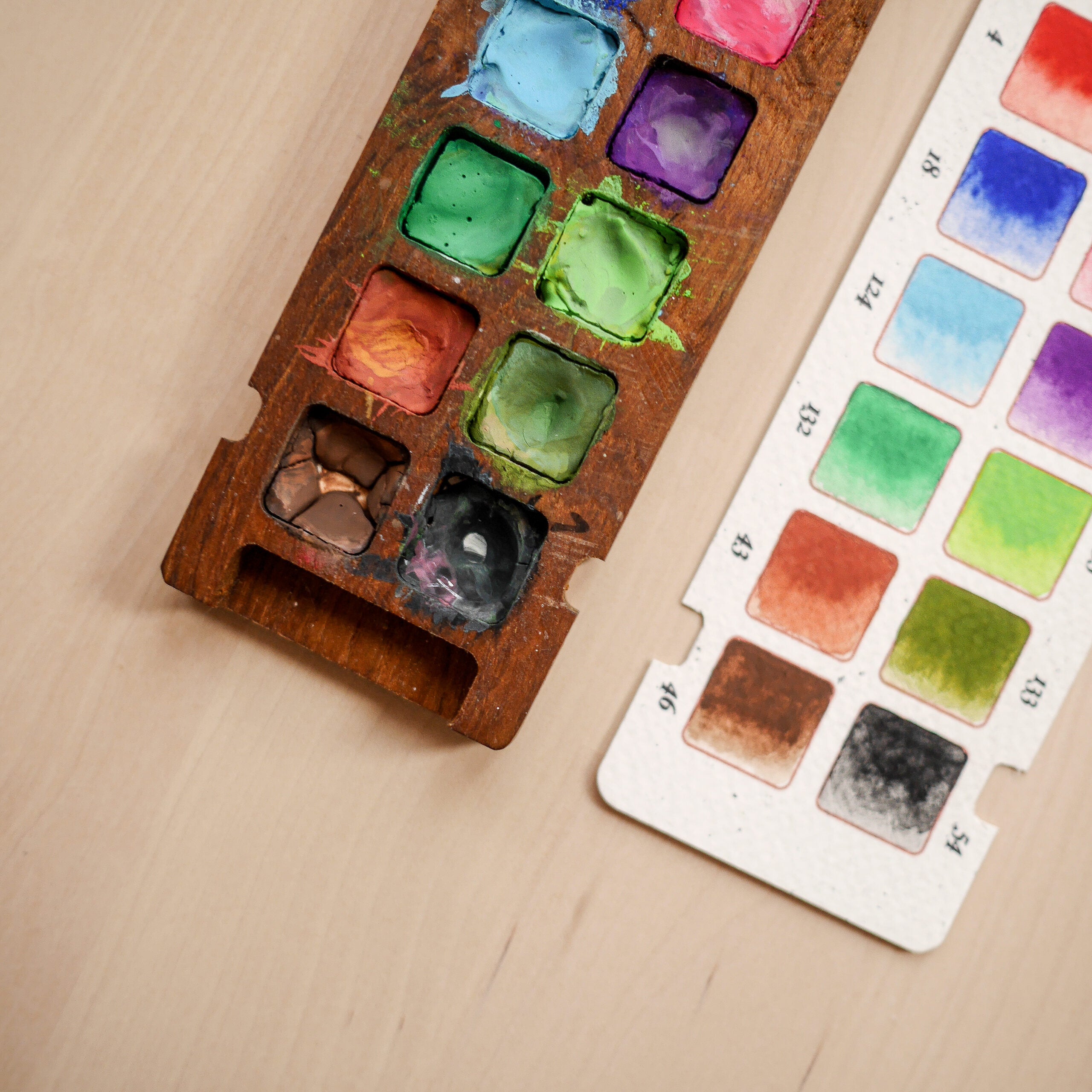 Palette en bois pour aquarelle/gouache