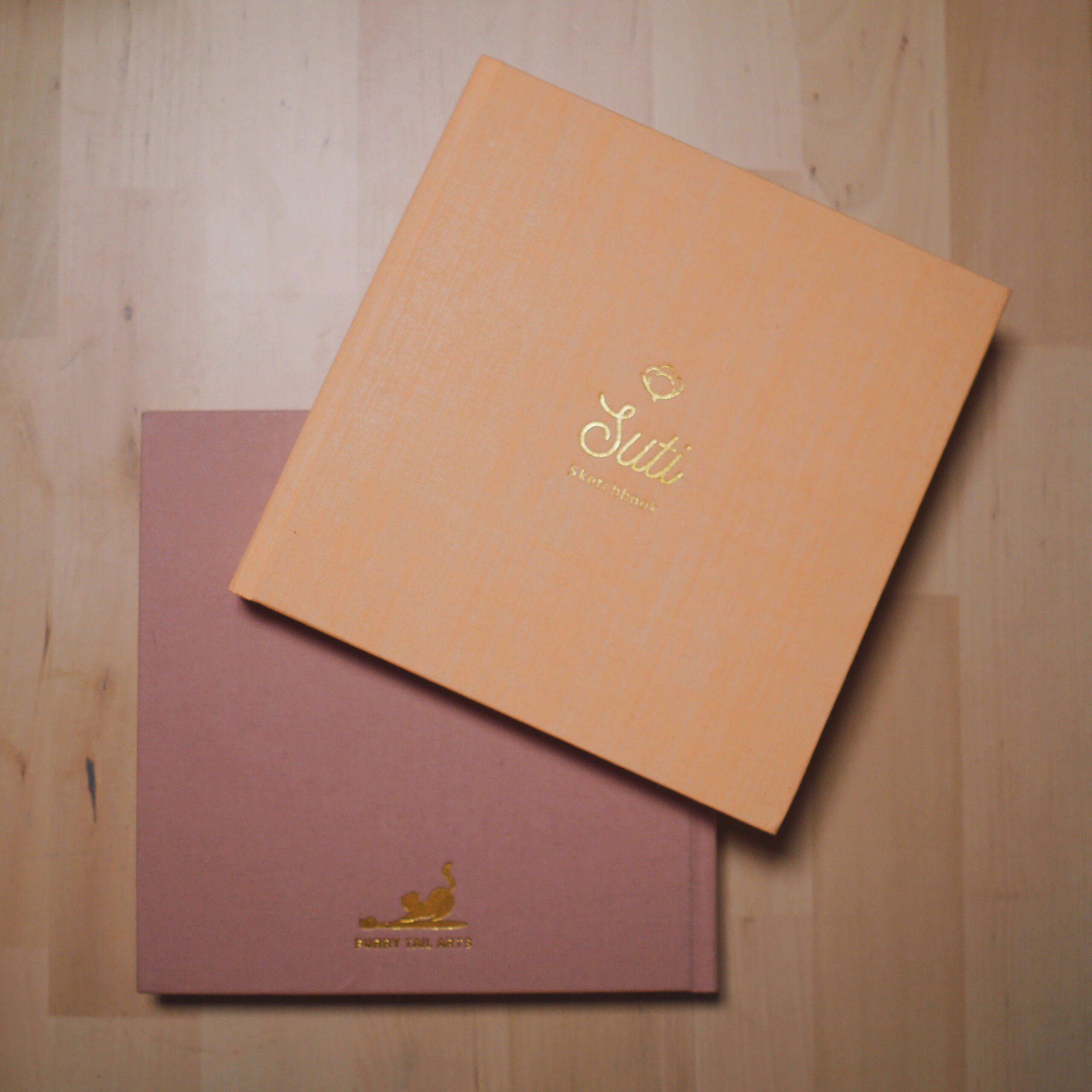Suti Sketchbook Carré - 100% Coton fait main